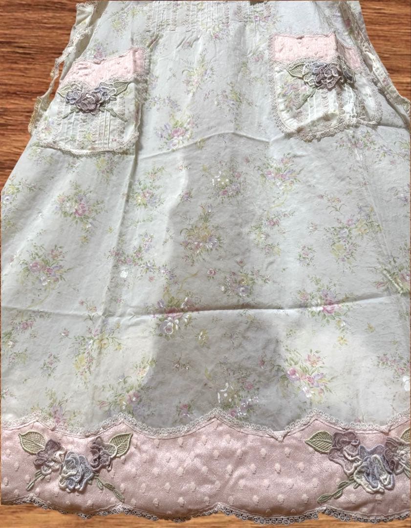 さえら Akiakane アキアカネ エプロン