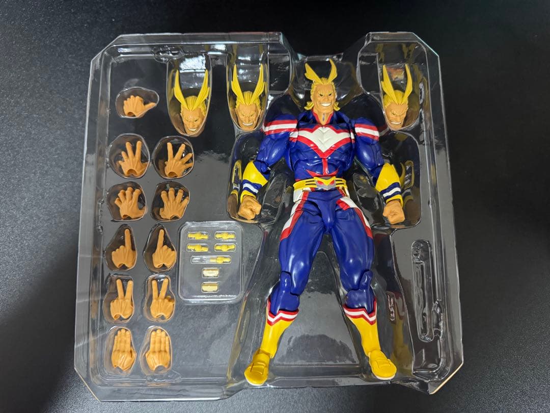 アメイジングヤマグチ　オールマイト　リボルテック　写真・説明要確認