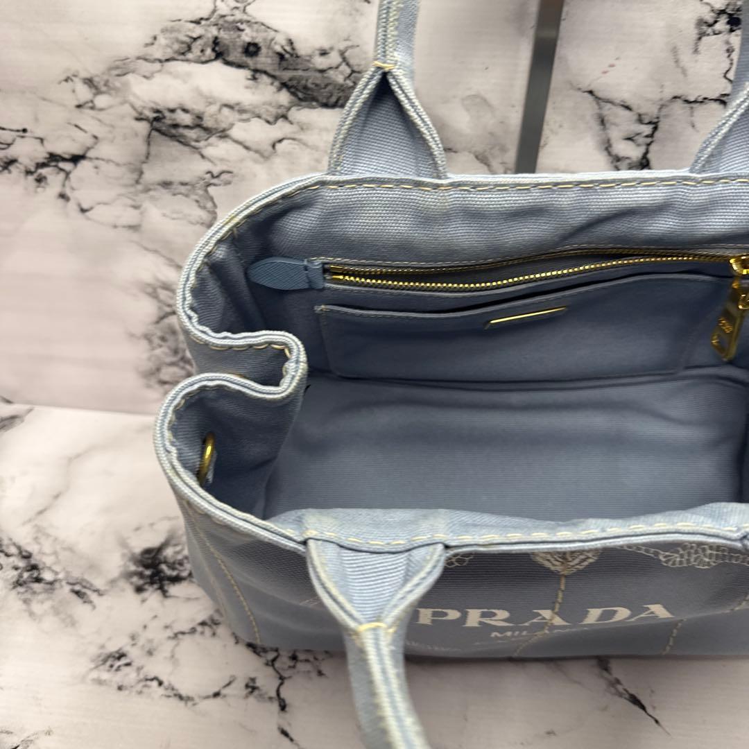 (美品)大人気、プラダ、カナパ、2wayバッグ、人気色、水色、3角プレート、高級