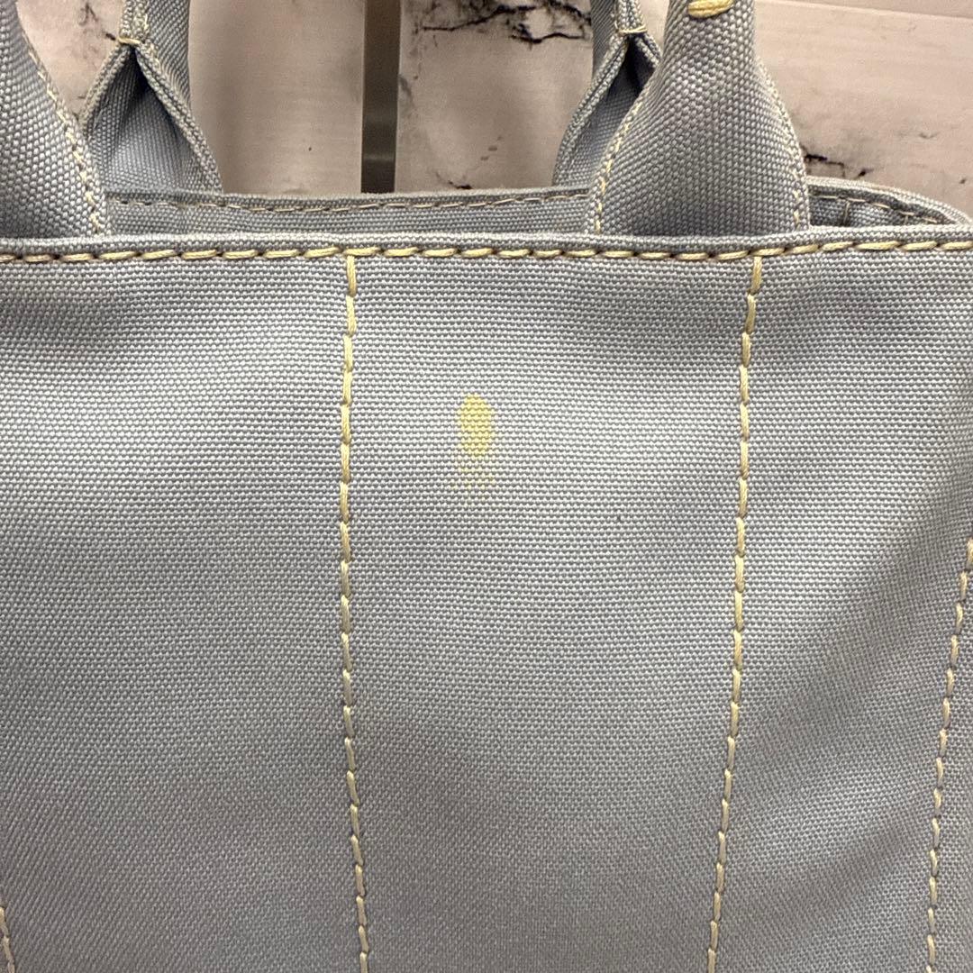 (美品)大人気、プラダ、カナパ、2wayバッグ、人気色、水色、3角プレート、高級