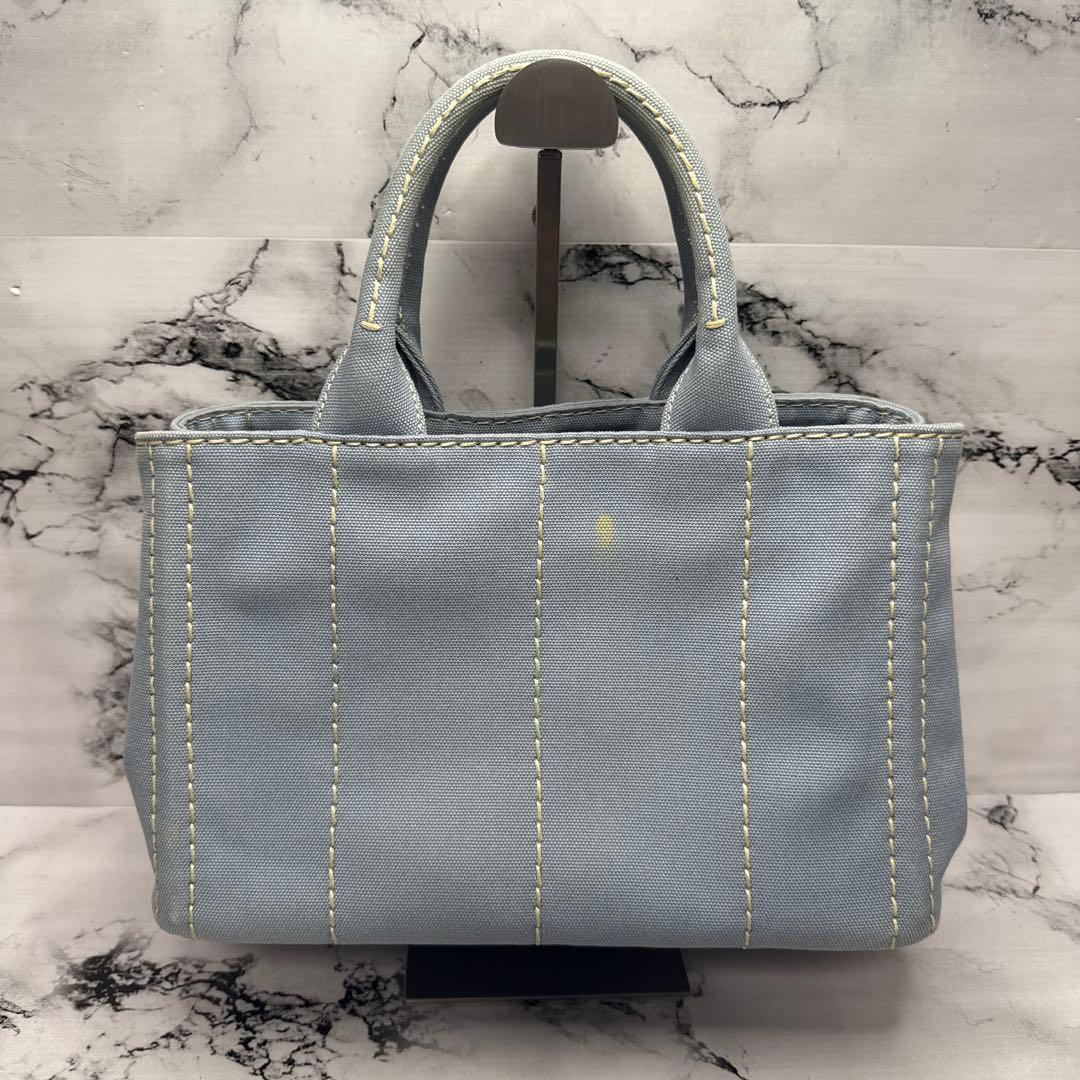 (美品)大人気、プラダ、カナパ、2wayバッグ、人気色、水色、3角プレート、高級