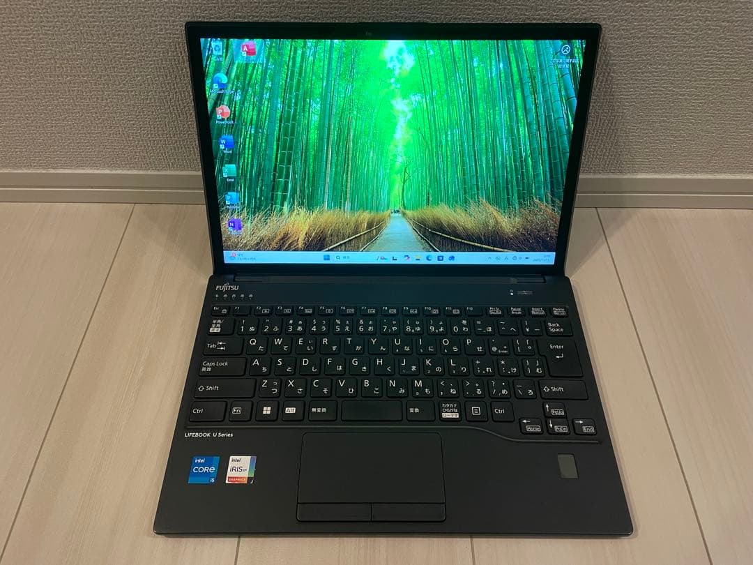 富士通 U9313/N i5 13世代 256GB Office