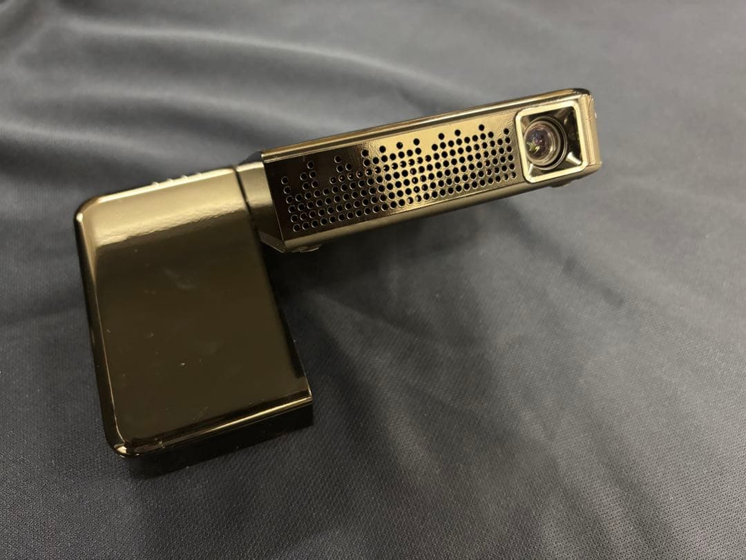 希少品　サンワ　ポータブルプロジェクター 400-PRJ026