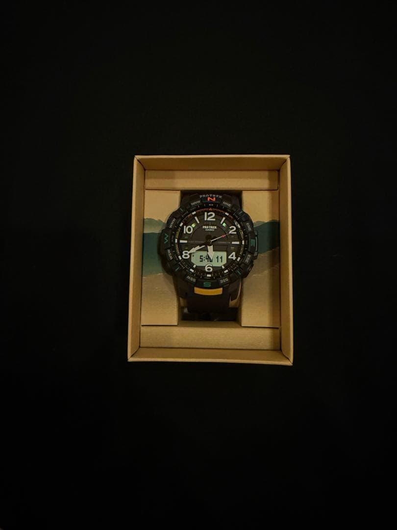 PRO TREK デジタル腕時計 ブラック 箱付き