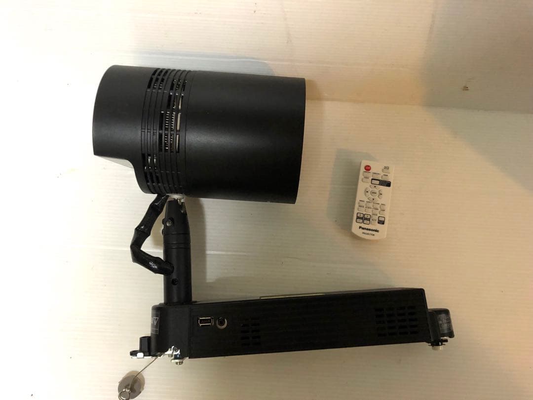 PANASONICスペースプレィヤー　NTN91000B ランプ残15000時間