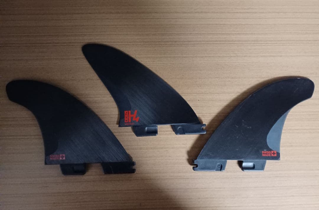 FCS2　H4　サーフボードフィン　トライフィン　スラスターフィン　Mサイズ