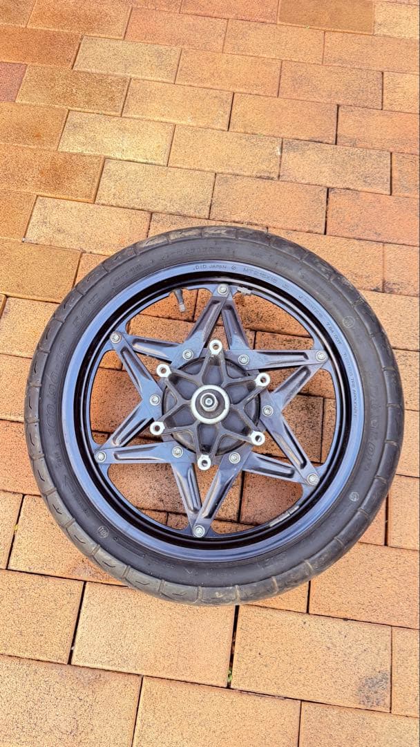 NS400R純正フロントホイール