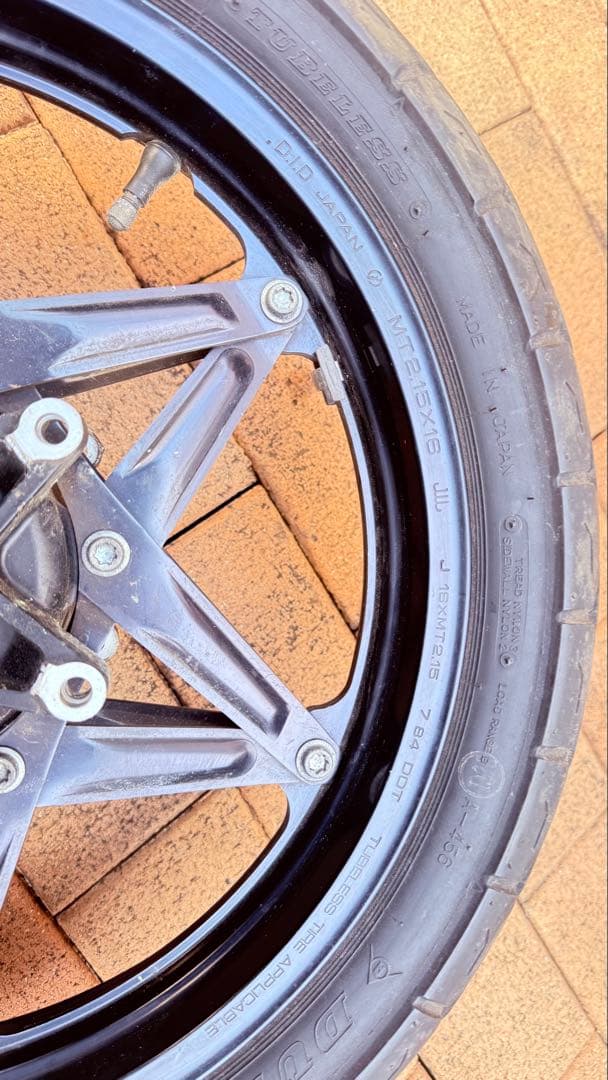 NS400R純正フロントホイール