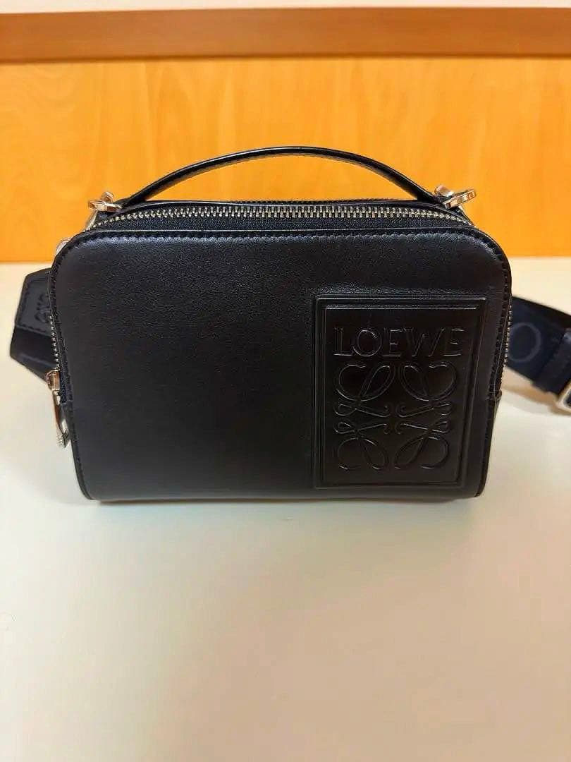 期間限定値下げ LOEWE カメラ クロスボディバッグ ミニ ブラック付属品完備