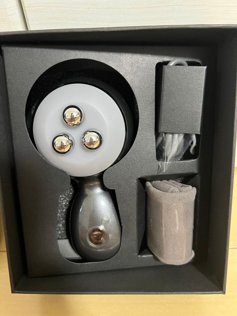 【美品・ほぼ未使用】GMコーポレーション エネボール 美顔器