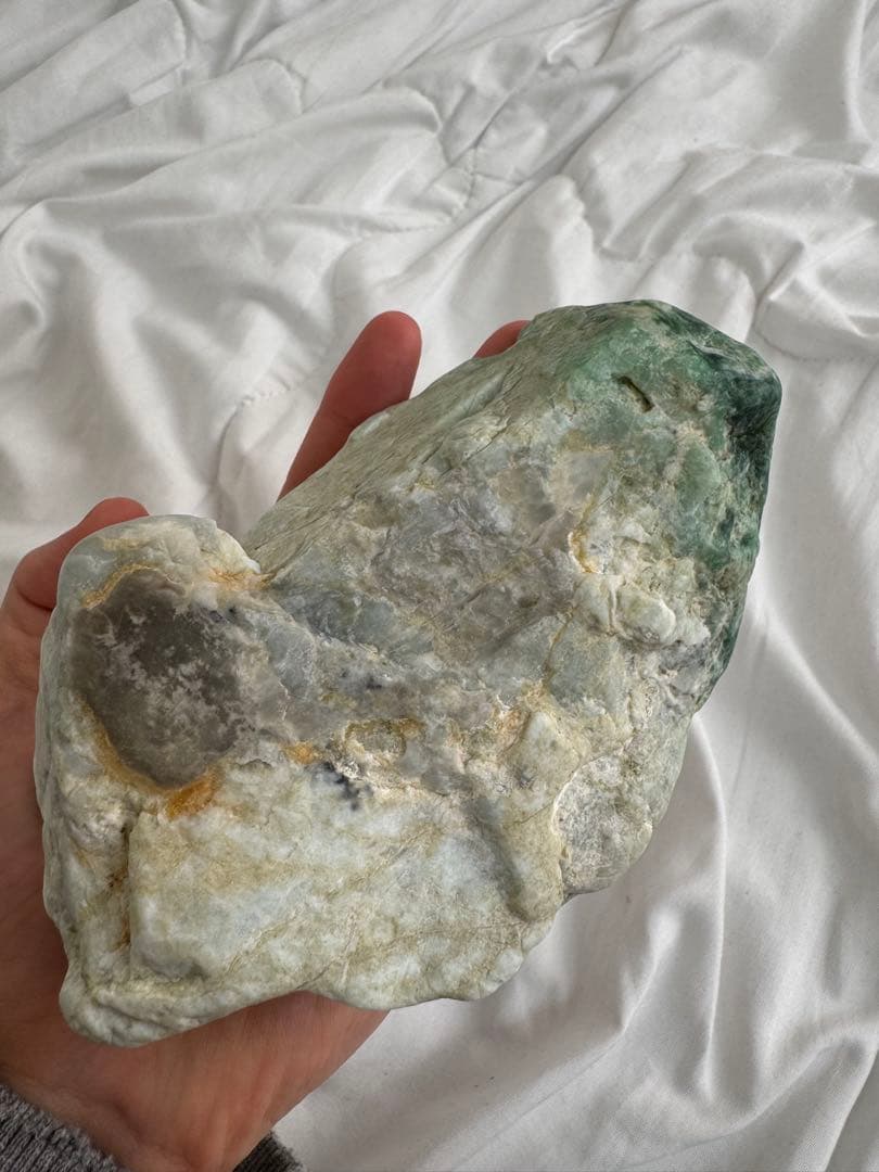 糸魚川 ヒスイ 翡翠 翡翠輝石 硬玉 ロウカン 透過良好 玉石 巨大標本