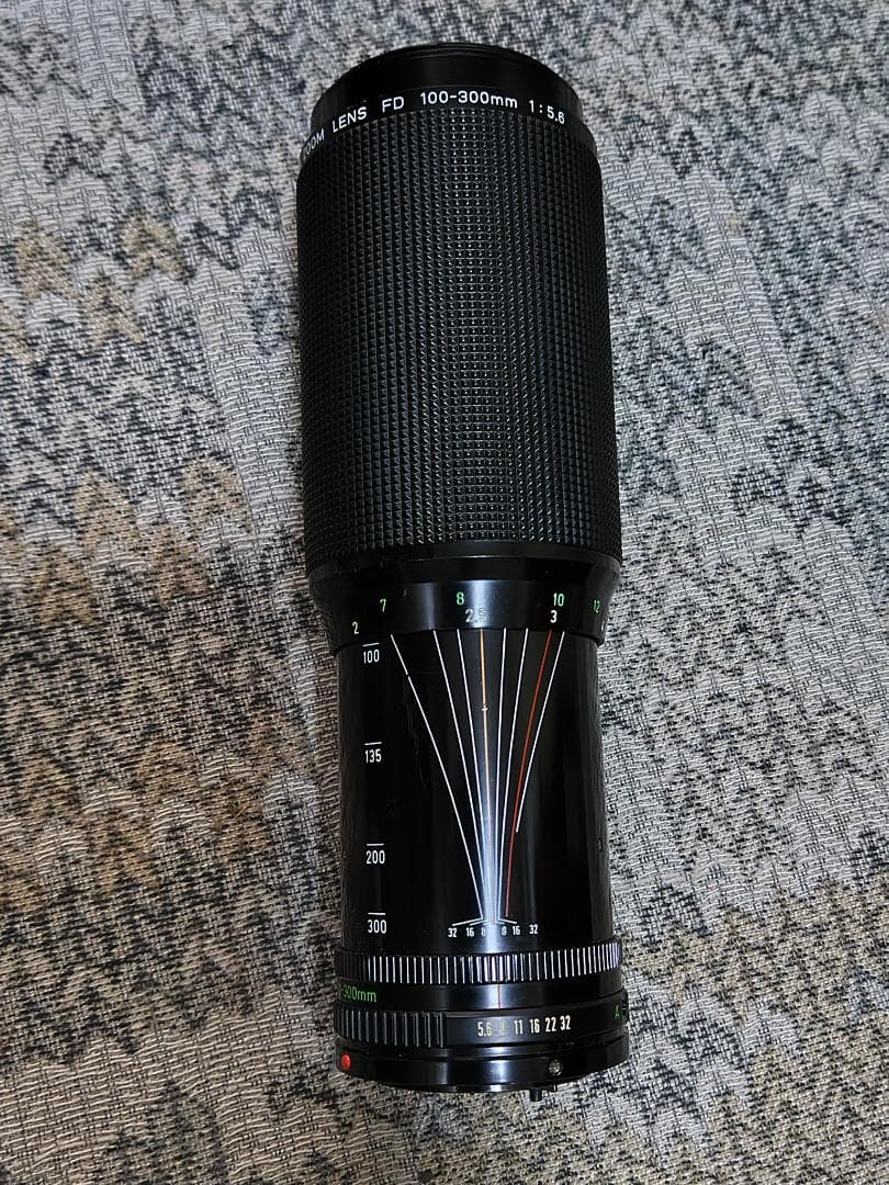 Canon FD 100-300mm f/5.6 ズームレンズ