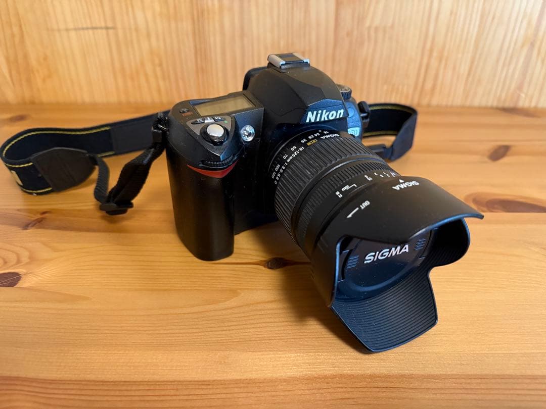 Nikon D70 /Sigma 18-125mm レンズ　、純正充電器