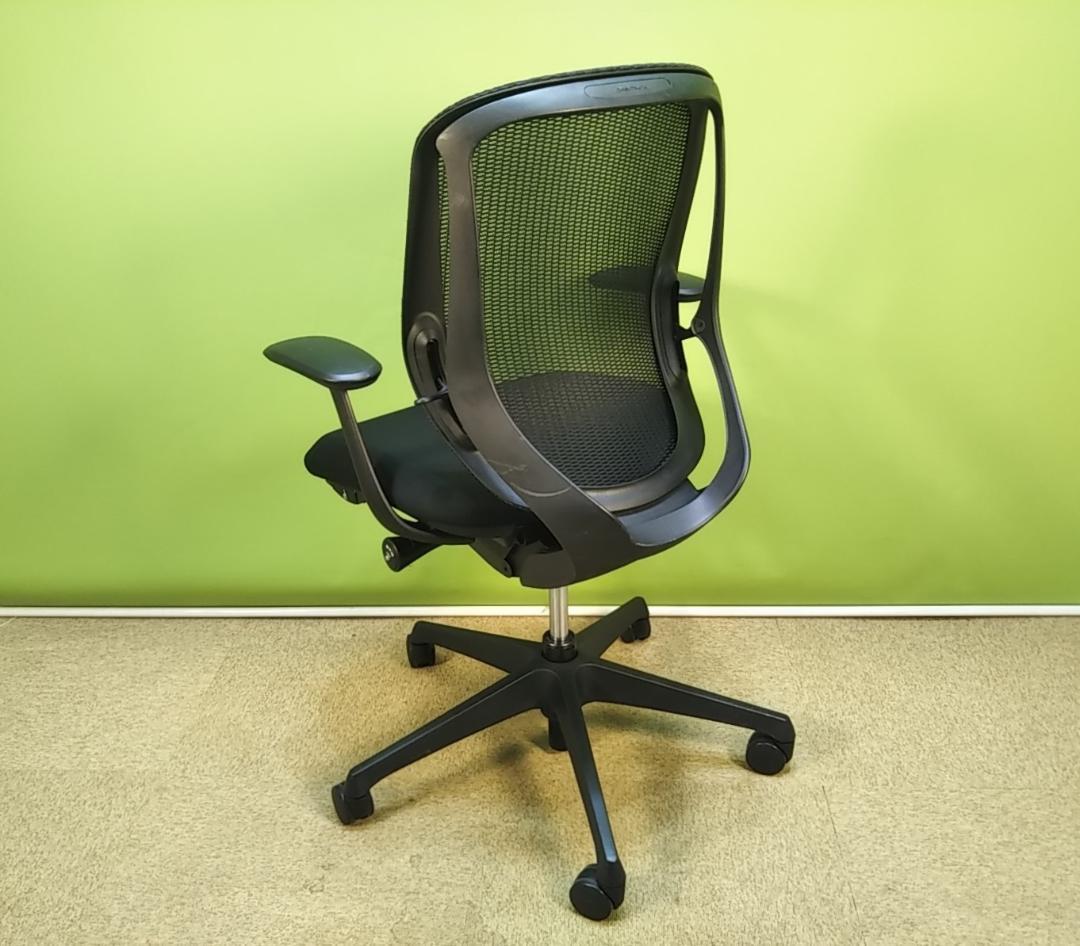 aw　オカムラ　シルフィーチェア　ローバック　固定肘　前傾機能　メッシュ　中古品