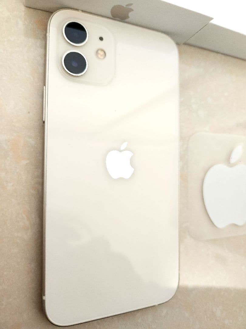 iPhone 12 ホワイト 本体　SIMフリー