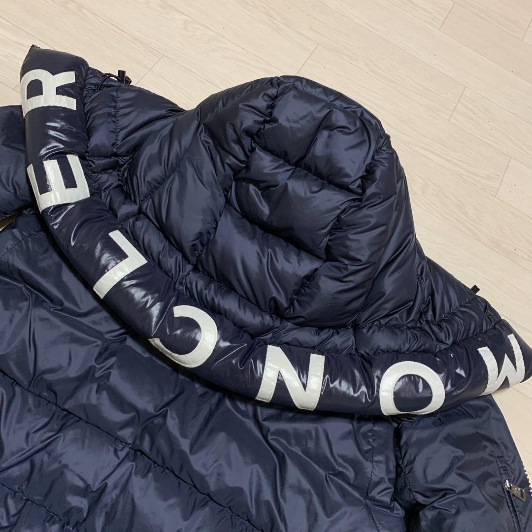 美品⭐️ モンクレール　MONTREUIL モントレイユ　2 ネイビー　5D10