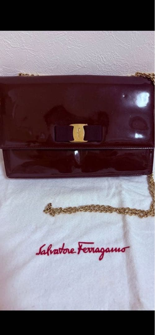 Salvatore Ferragamoバラ　ミニバッグ