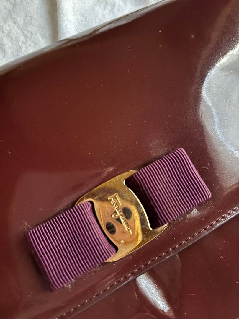 Salvatore Ferragamoバラ　ミニバッグ