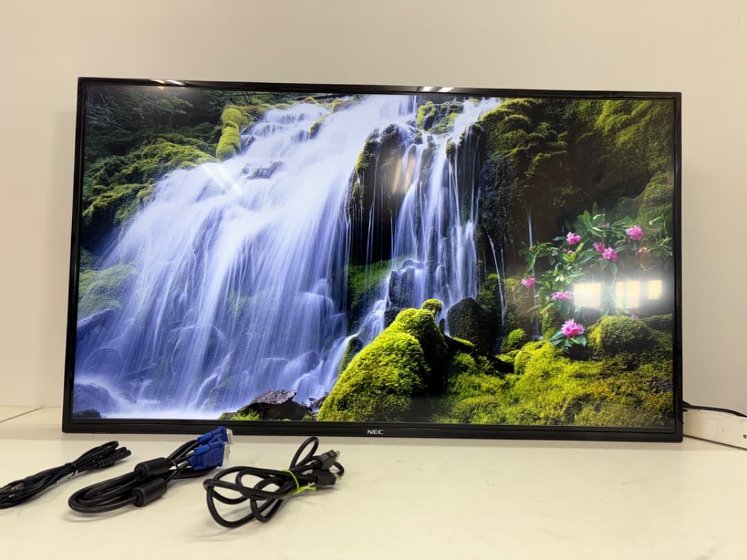 【美品】 液晶モニター　42インチ　電源　HDMI　D-Sub　高耐久　f957