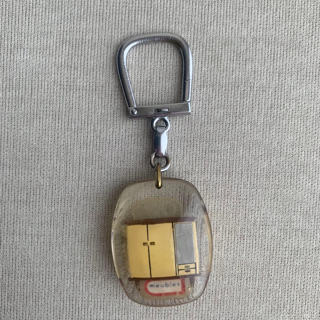 動くブルボンキーホルダー アニメ 家具【MEUBLES】 フレンチパブ