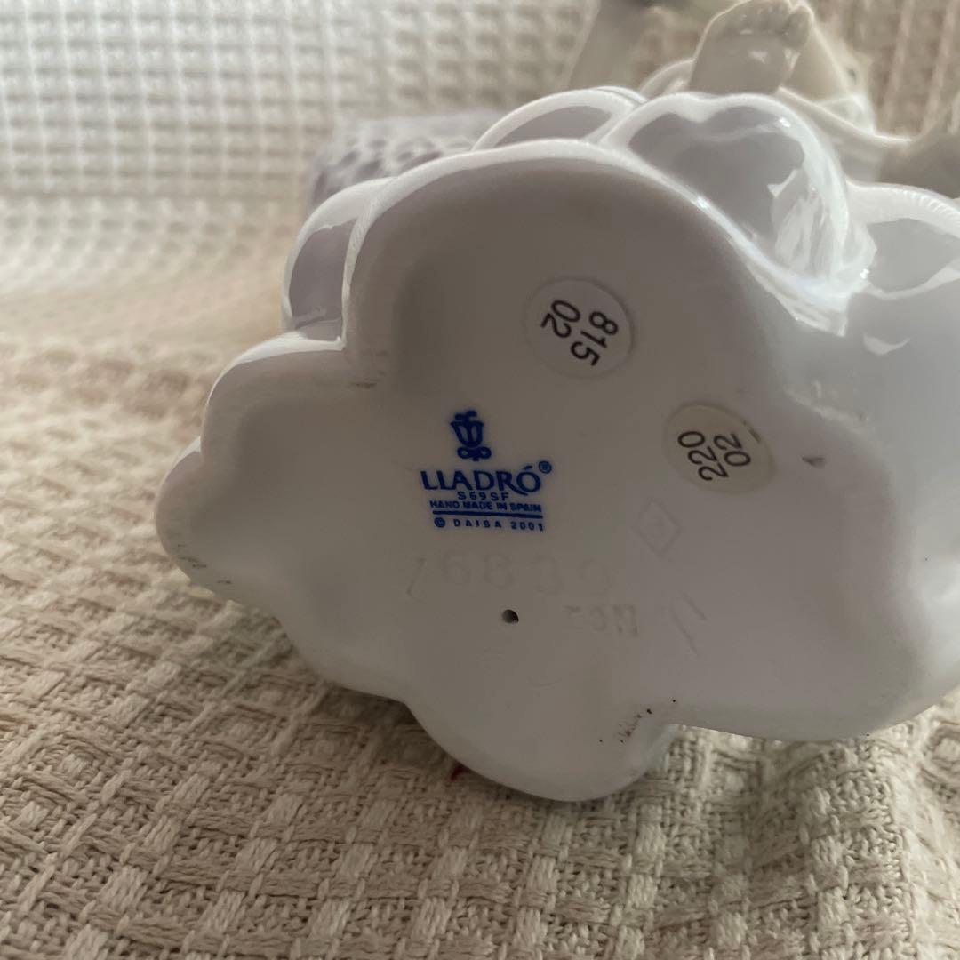 LLADRO 月に座る子供の像 6848