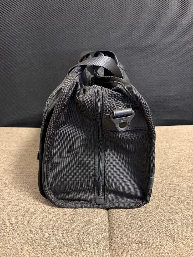 t*m様 お買得 TUMI 22155DH ボストンバッグ 美品