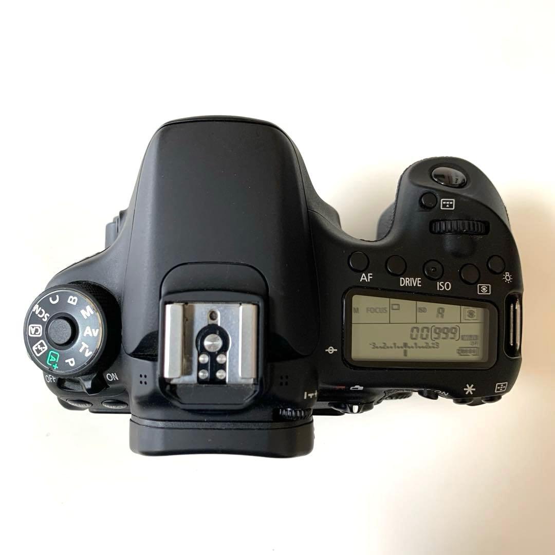 美品　一眼レフ　Canon EOS 70D ダブルズームキット　　フルセット