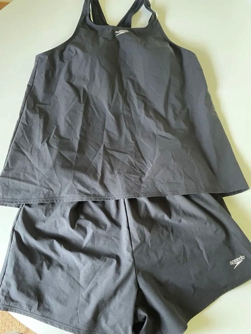 speedoスピードレディース　スイムウエア水着　セパレート　ブラック　Lサイズ