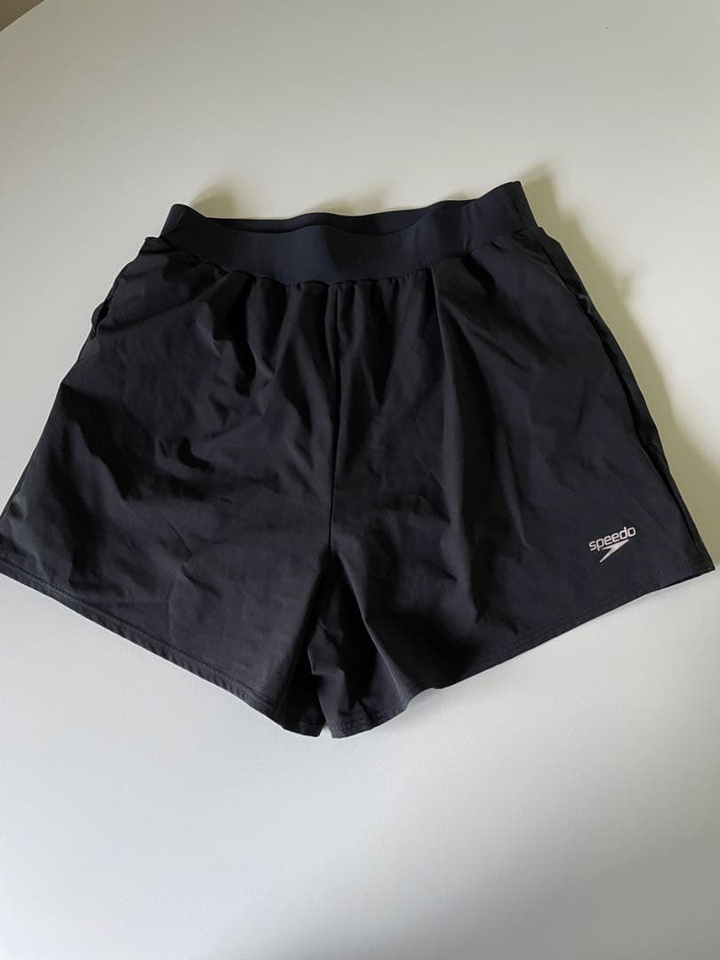 speedoスピードレディース　スイムウエア水着　セパレート　ブラック　Lサイズ