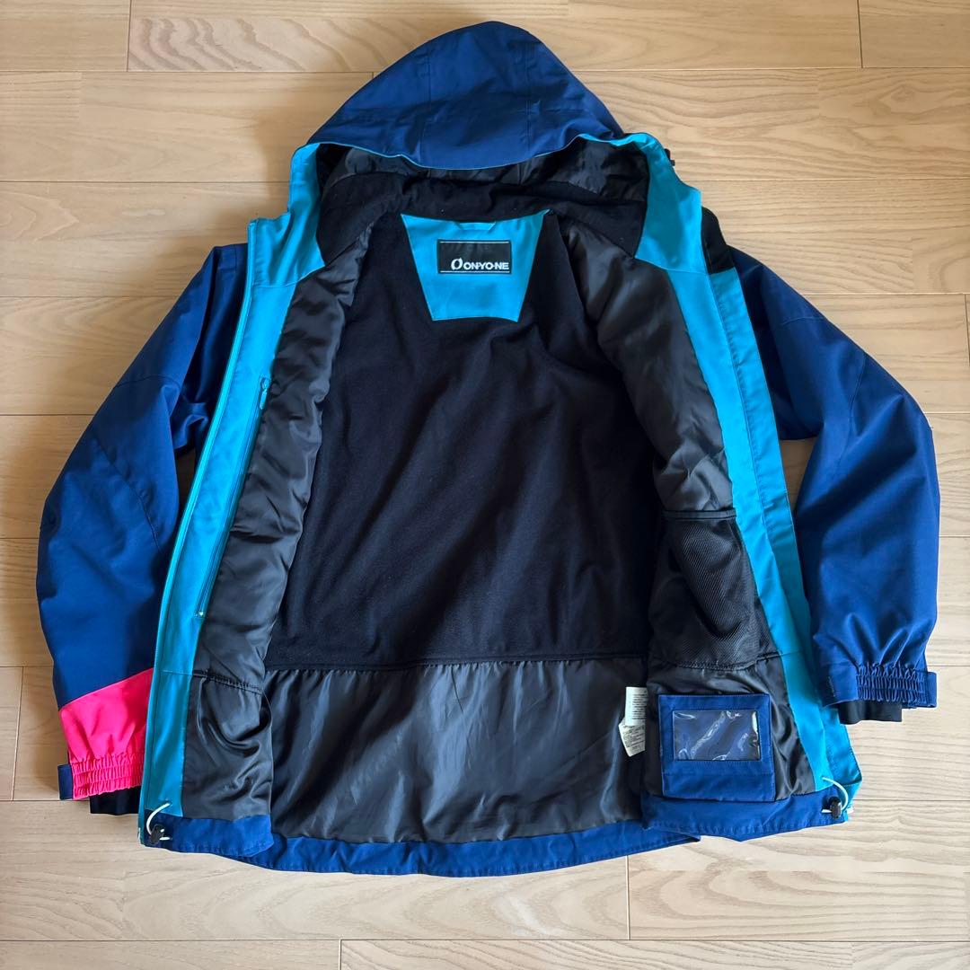 ONE-YO-NE（オンヨネ）　スキーウェア 上下セット