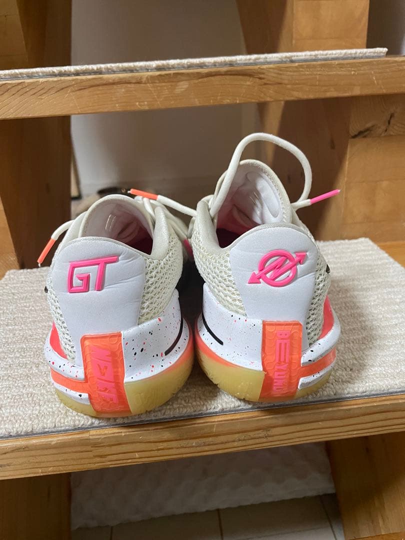 NIKE AIR ZOOM GT CUT US7（25.0）