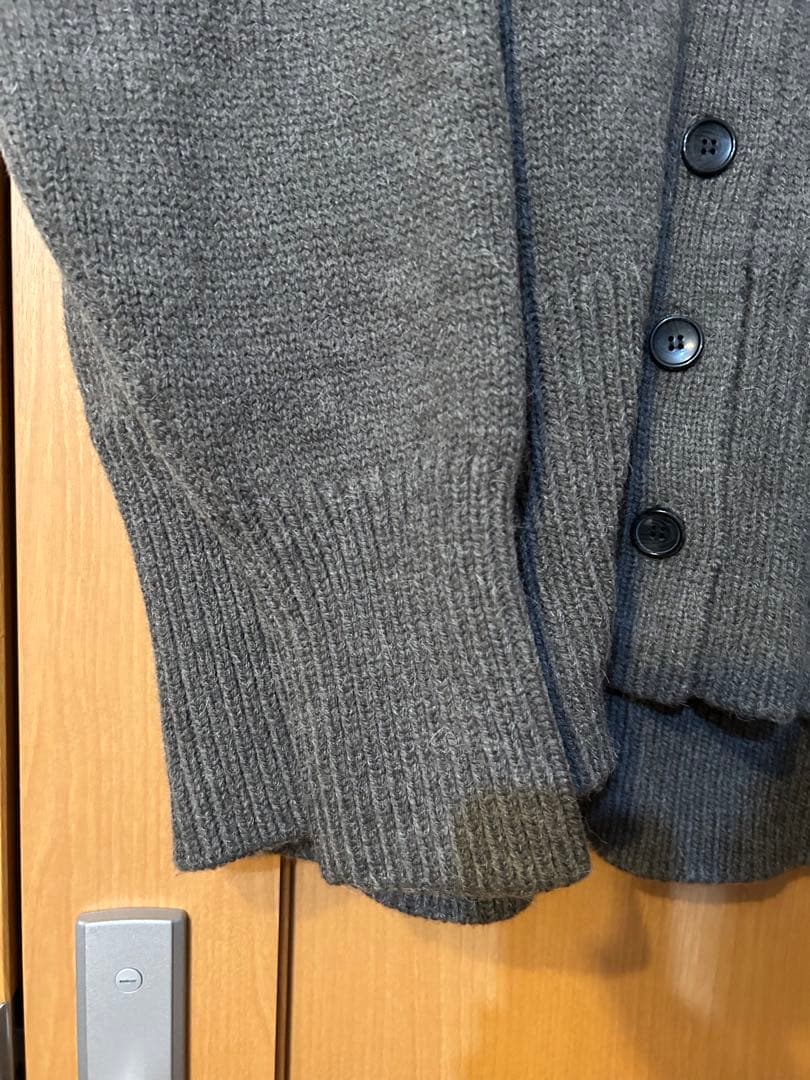 mimosa ローゲージVネックカーディガン　エアリーシアーカフスカットソ