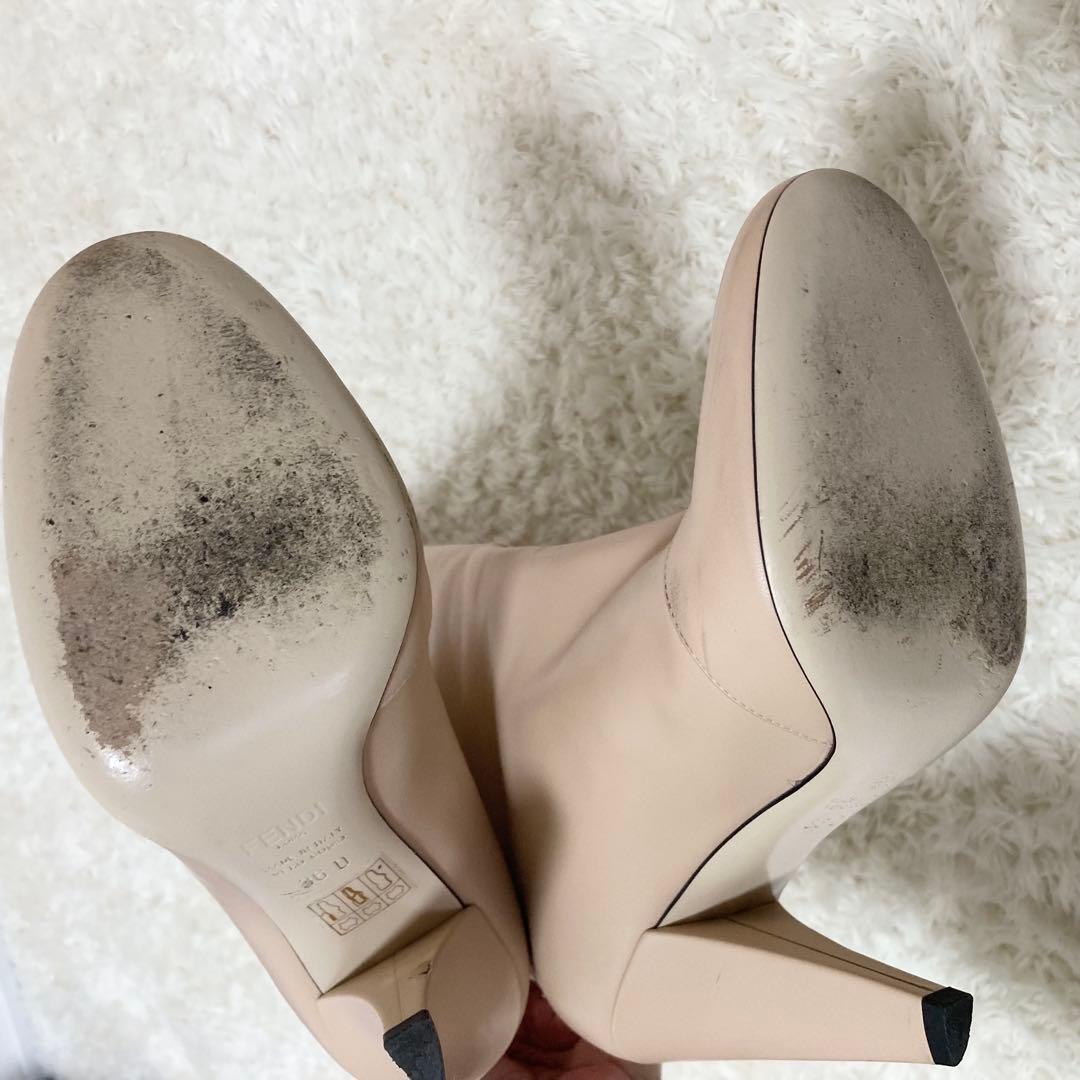 FENDI フェンディ FFカーリグラフィー ロングブーツ レザー Pベージュ