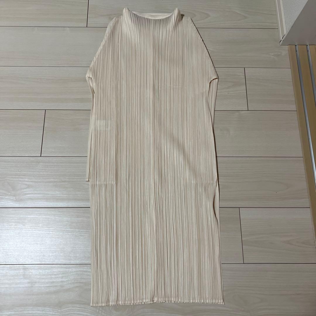 PLEATS PLEASE ロングシャツ2025年9月　オフホワイト　サイズ3