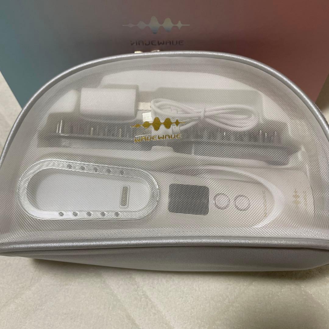 【新品未使用】電気ブラシWAVEWAVE Scalp Brush Premium