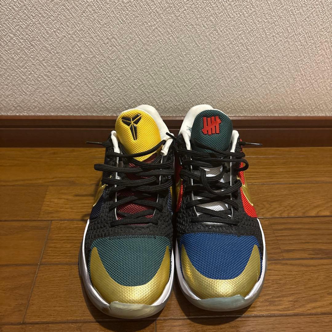 UNDEFEATED × Nike Kobe 5 Protro マルチカラー