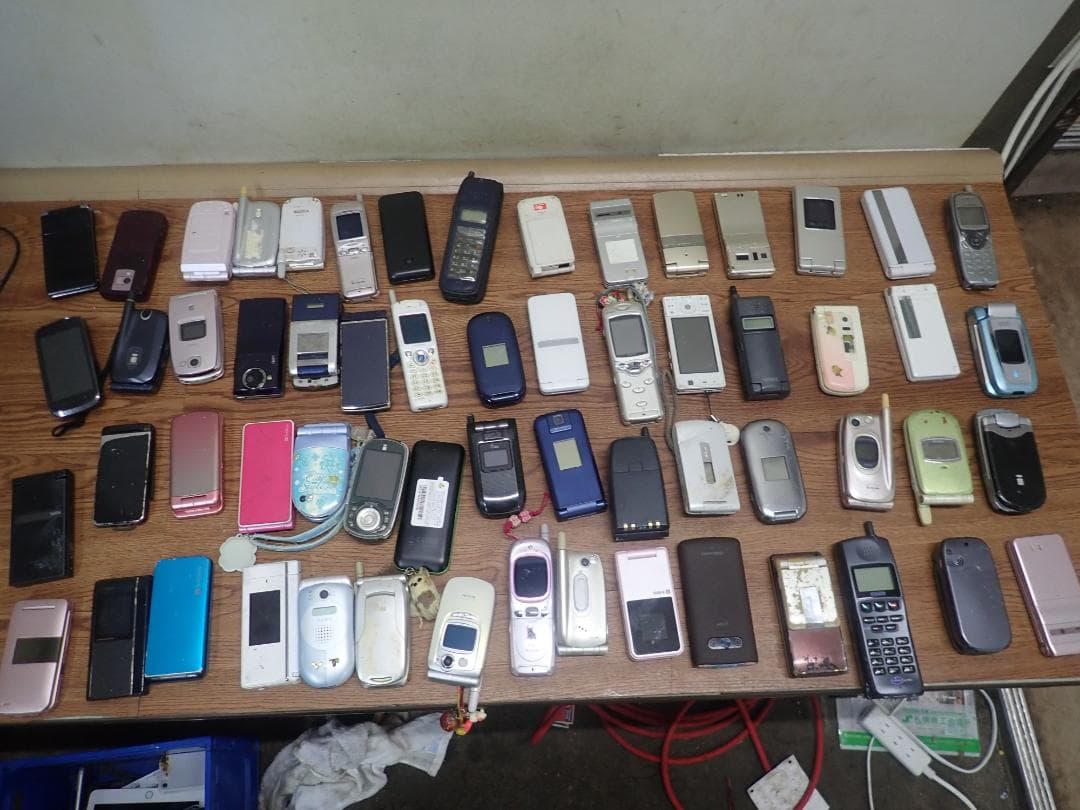 む*！様 携帯電話 ジャンク多数