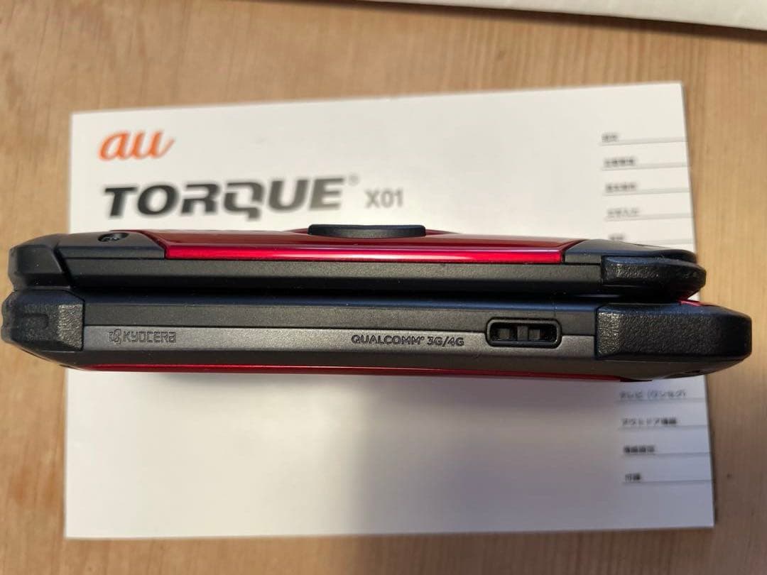 au TORQUE X01 KYF33 レッド　SIMフリー