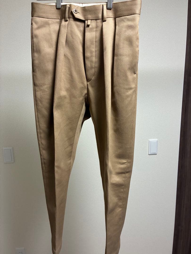 パンツ NEAT COTTON PIQUE TAPERED PANTS