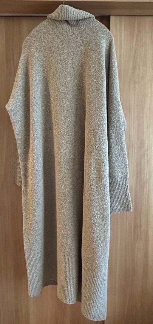 カレンソロジー　ロングニットワンピース