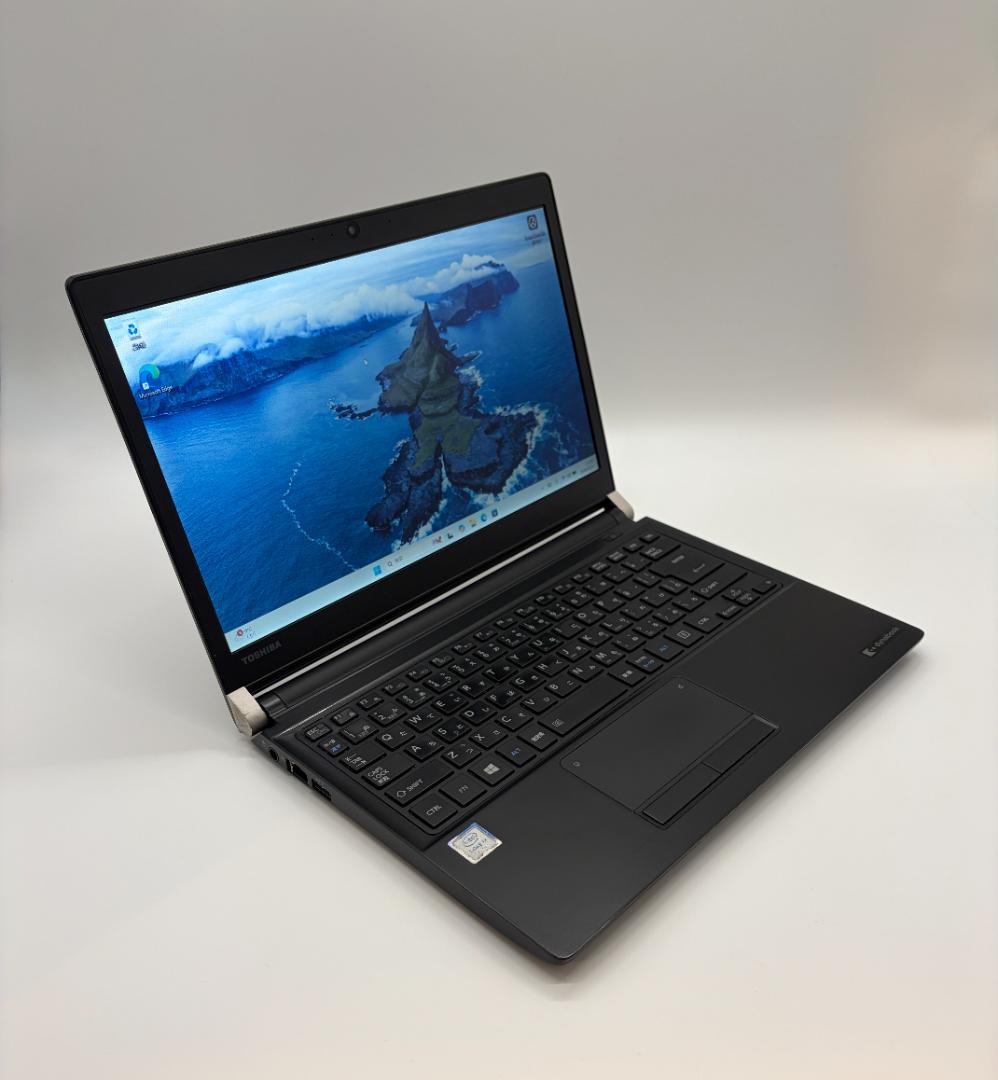 Windowsノート本体 Dynabook R73/J 8GB / 256GB SSD