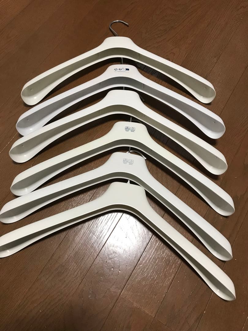 MONCLER 45 白 ハンガー 6本 収納 ラック メンズ レディース