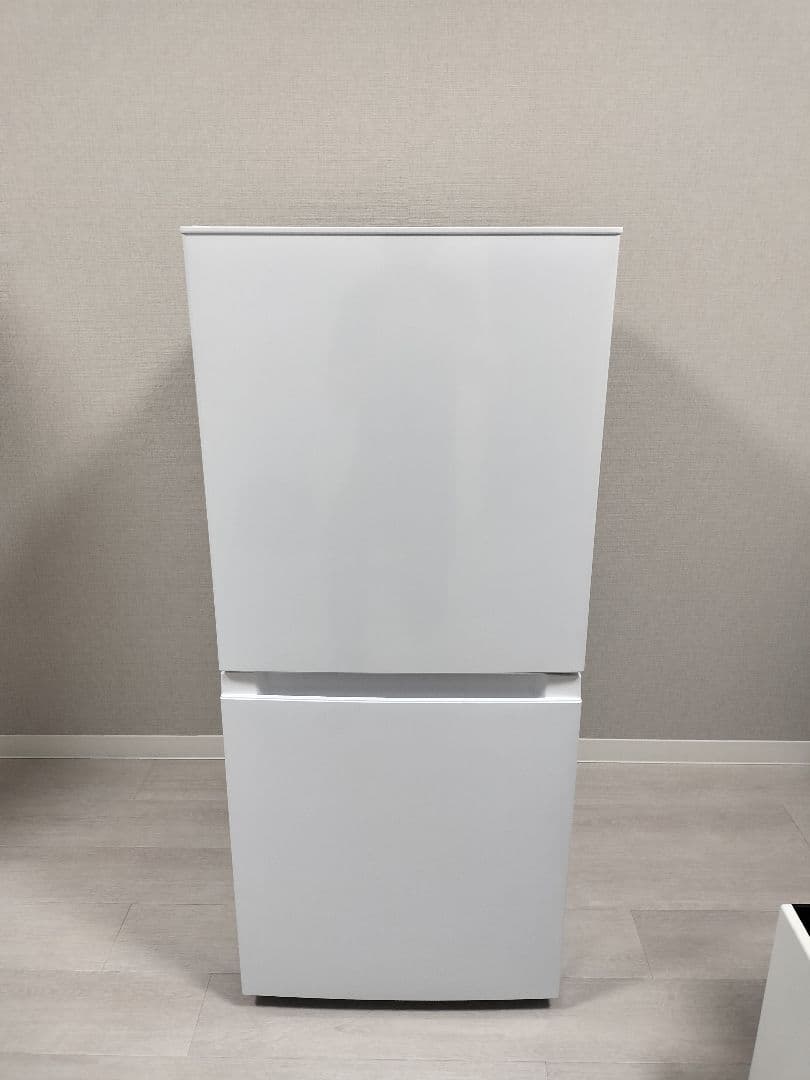 送料込2024年製121Lファン式冷蔵庫Haier右開きOBBR-121A