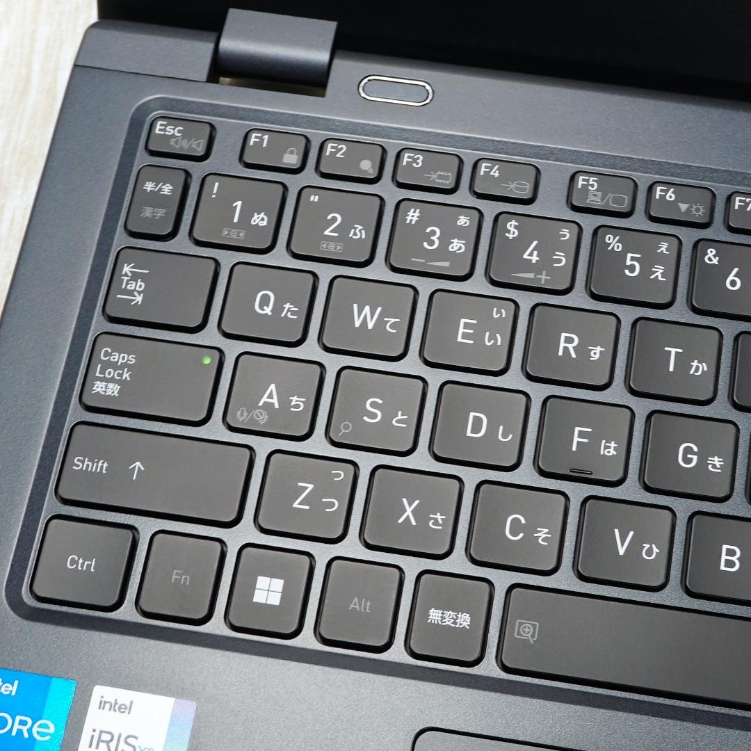 極美品✨最新モデルと同じデザインの超軽量神速モバイル✨１１世代コアｉ５✨ＩＧＺＯ