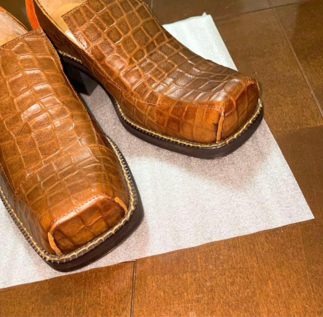 20471120 クロコ柄ツートン スクエアトゥローファー
