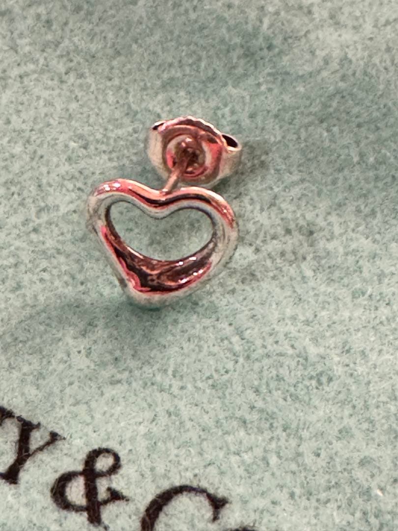 片耳のみ！現物のみ！ティファニーのオープンハート スタッド ピアス！