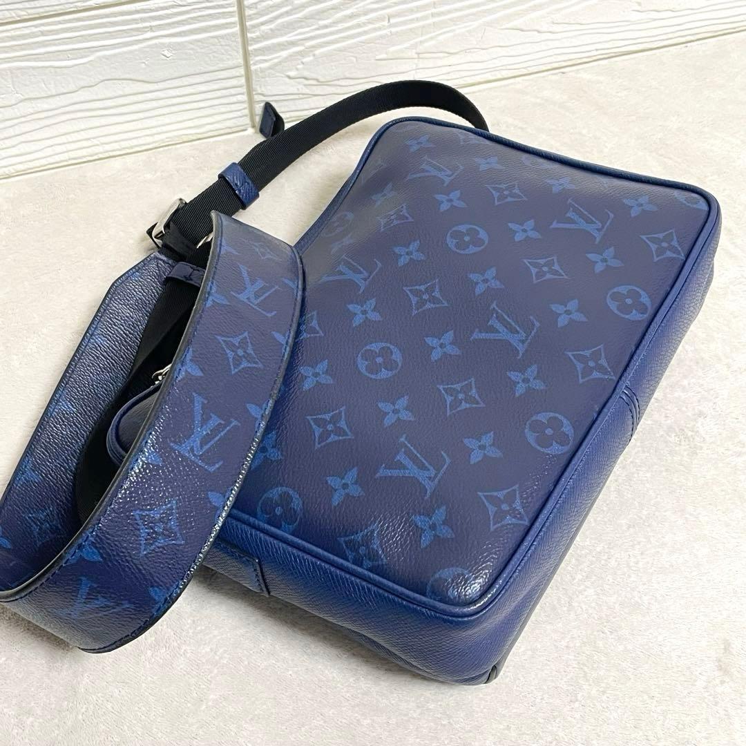 ルイヴィトン タイガラマ アウトドア メッセンジャーPM M30242