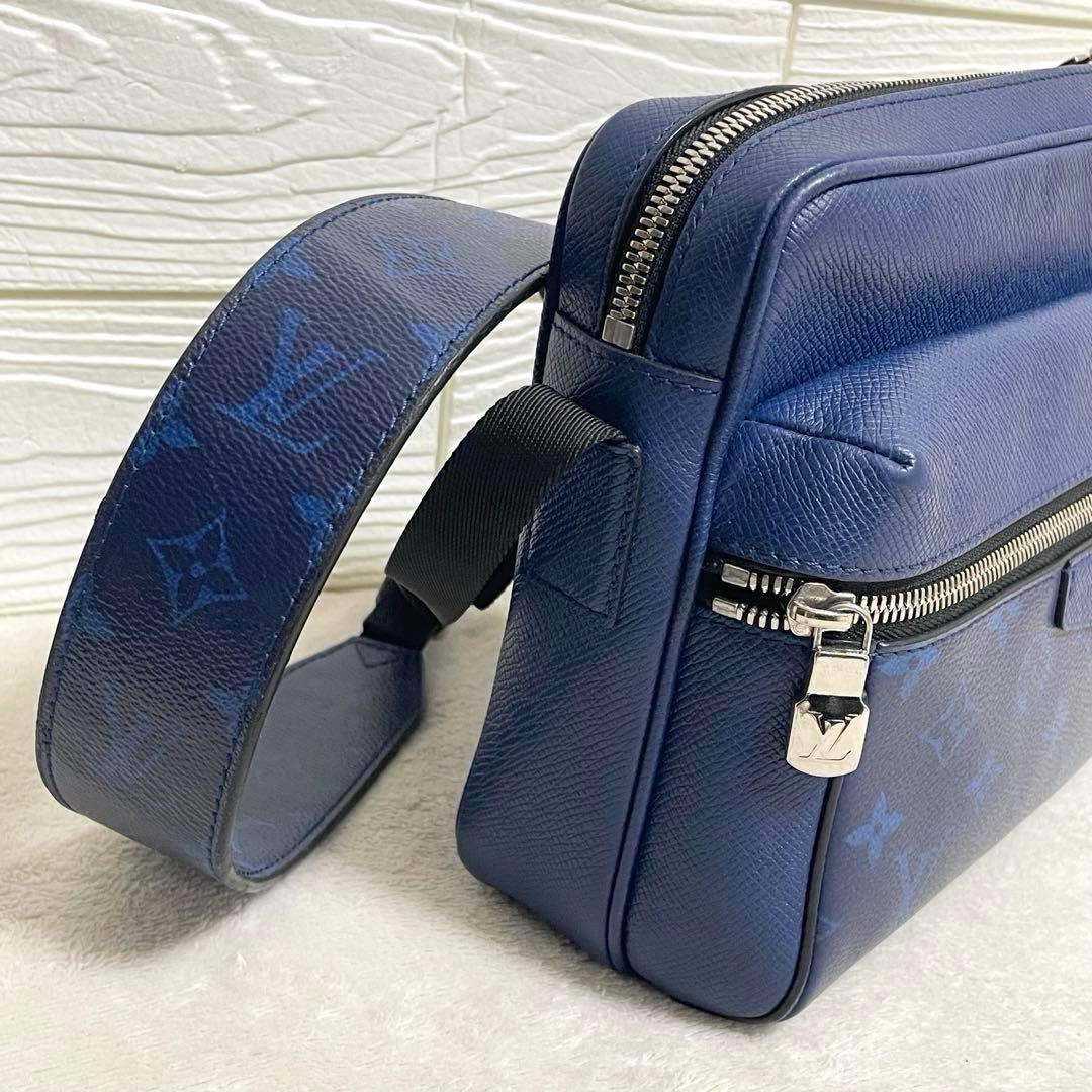 ルイヴィトン タイガラマ アウトドア メッセンジャーPM M30242