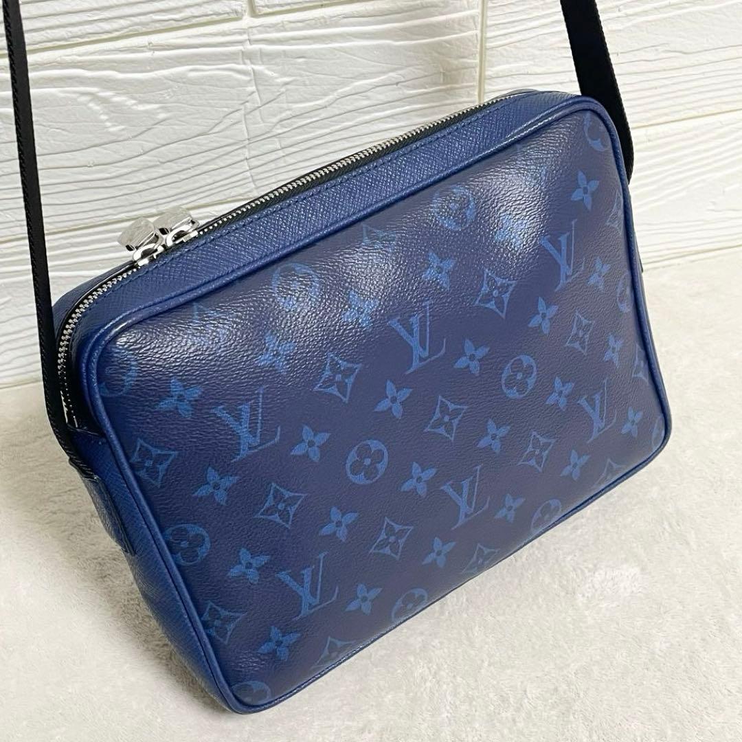 ルイヴィトン タイガラマ アウトドア メッセンジャーPM M30242