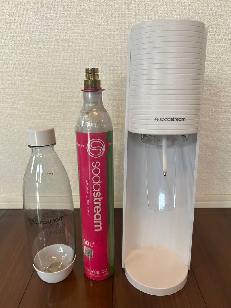 sodastream 炭酸水メーカー ホワイト ボトル付き